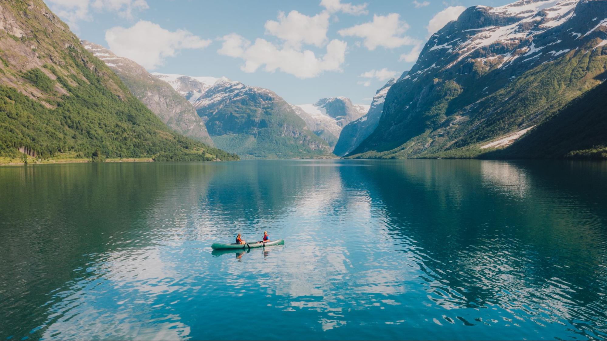 Trail Etiquette in the Cascades: Embracing Sustainable Sanitation Solutions for Nature Lovers