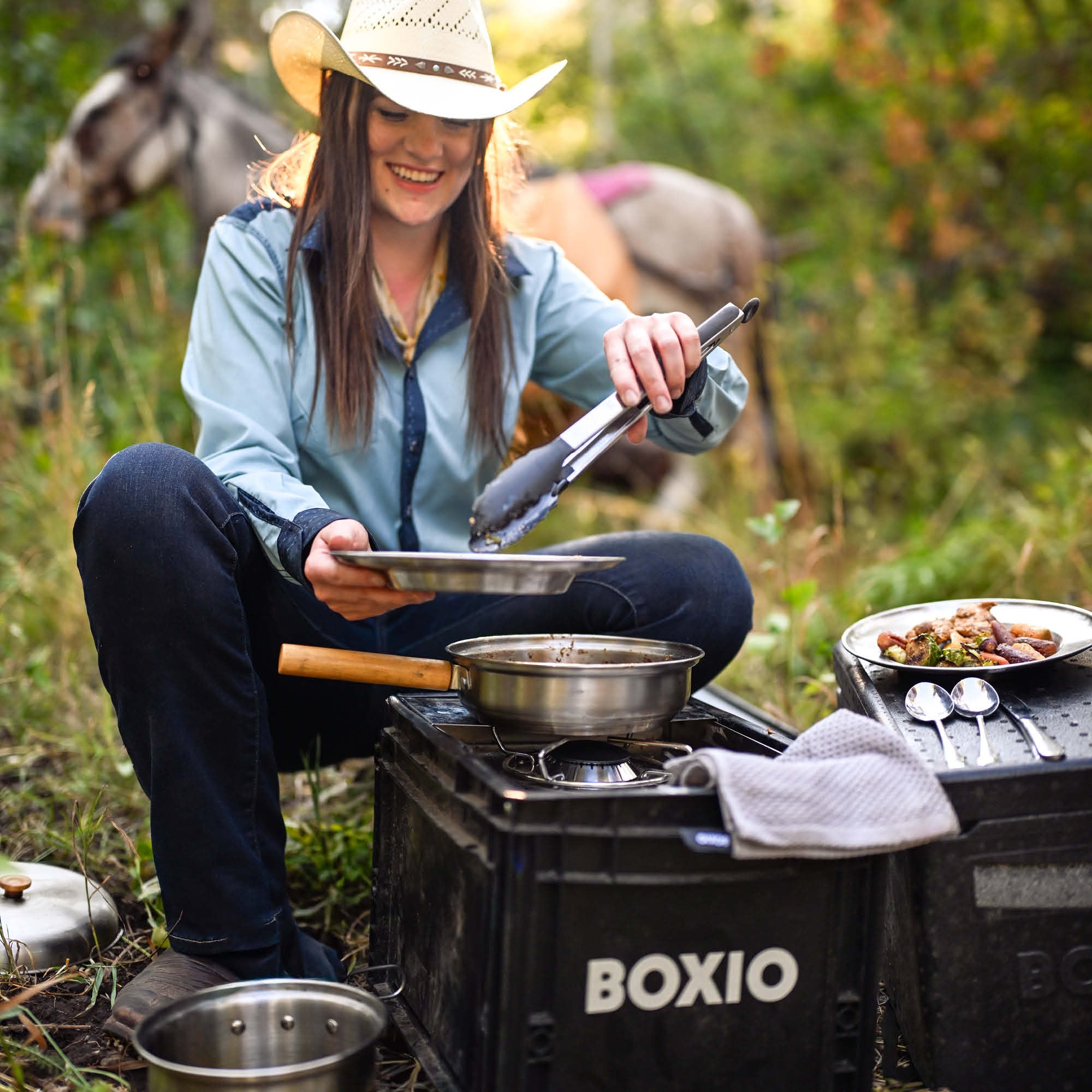 BOXIO COOK PLUS I Premium Camp Stove with Cookware