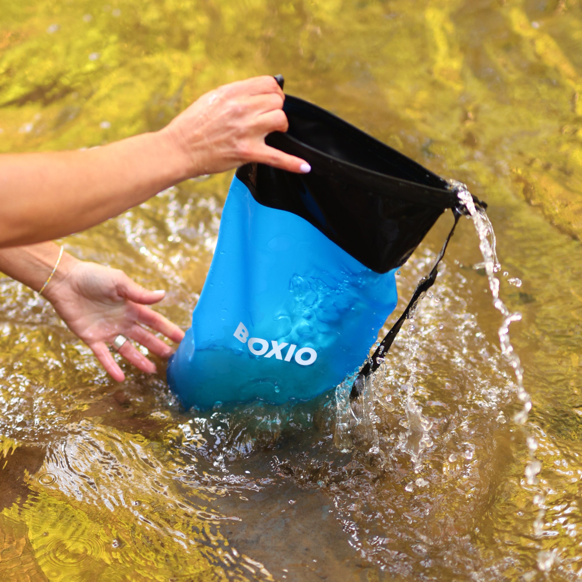 BOXIO WATER FILTER SYSTEM I Water Filter with 1.32 gal Water Bag